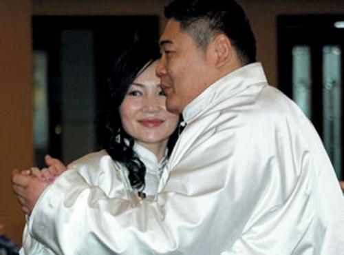 Т.Баясгалан, Д.Батбаяр хоёр усанд живж байсан хүнийг аварч байжээ